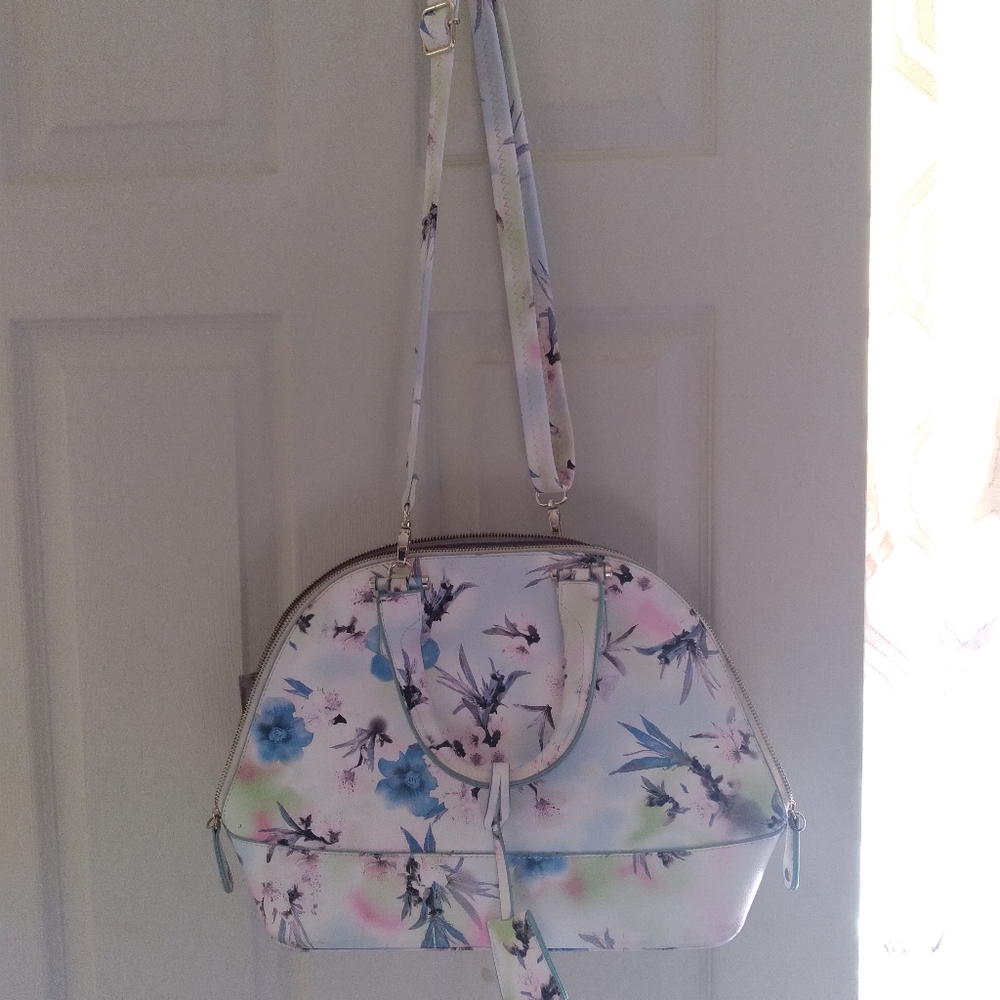 Purse - Picture 5 of 9
